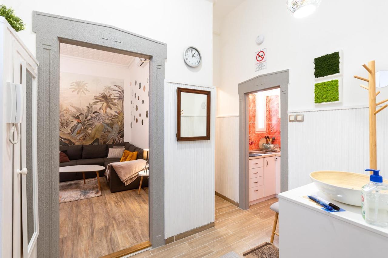 Stylish Modern Apartment Next To New York Cafe Budapest Eksteriør bilde